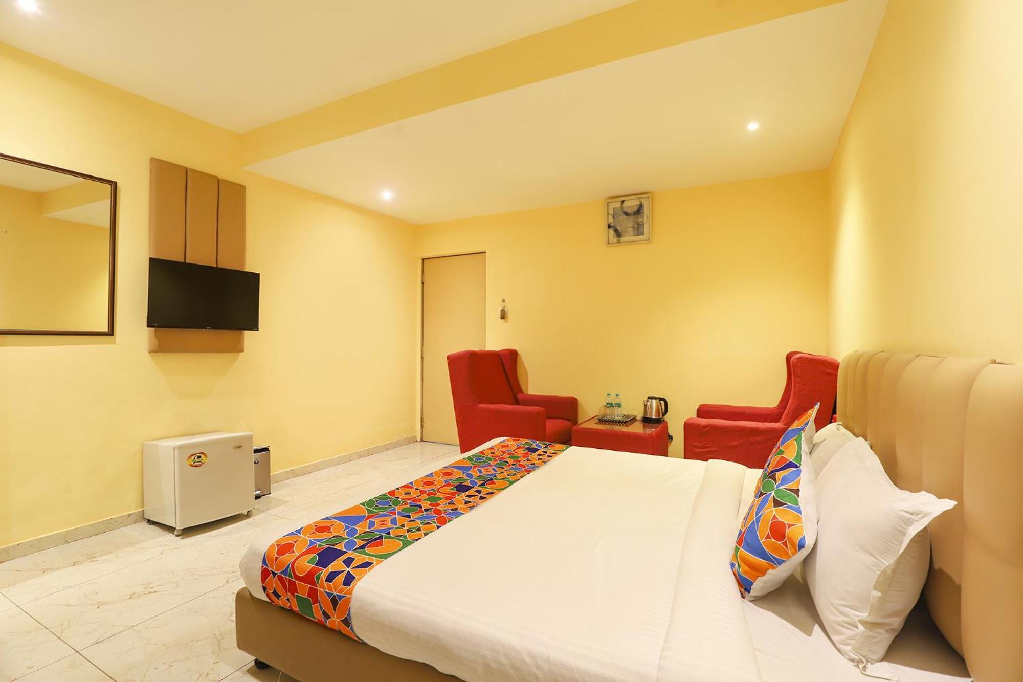 Fabhotel Chamiers Park - Nandanam Ченай Екстериор снимка